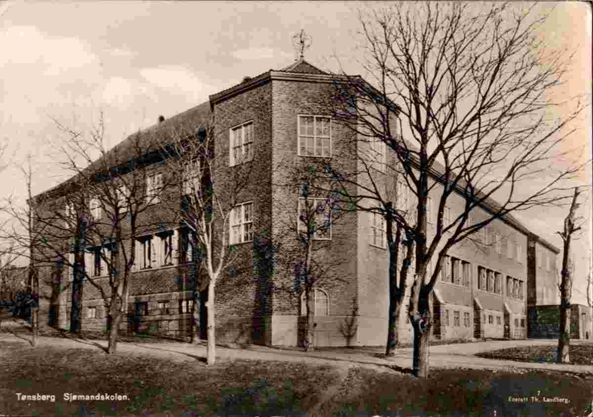 Tønsberg. Seaman's School
