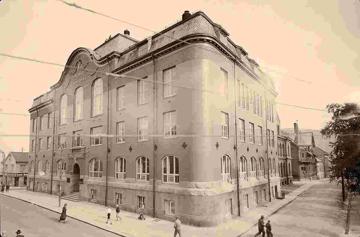 Tromsø. Tromsø Savings Bank, between 1900 and 1950
