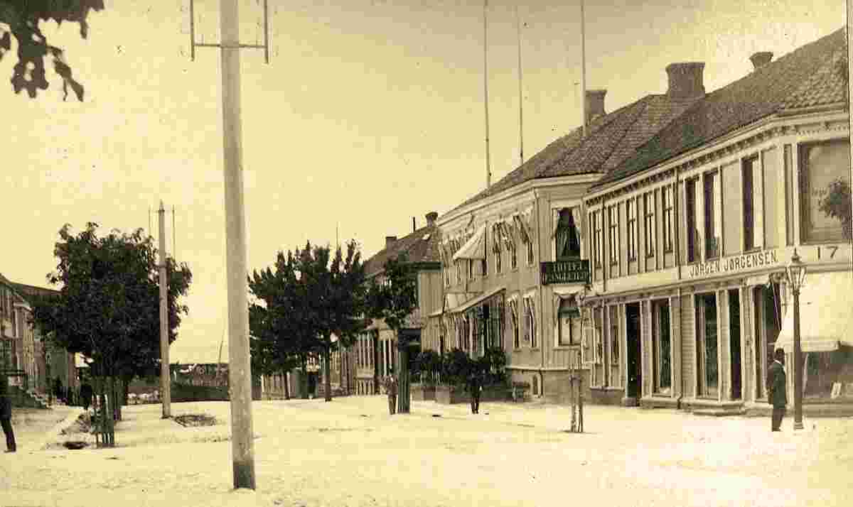 Trondheim. Corner of Nordre gate and Olav Tryggvasons gate, 1893