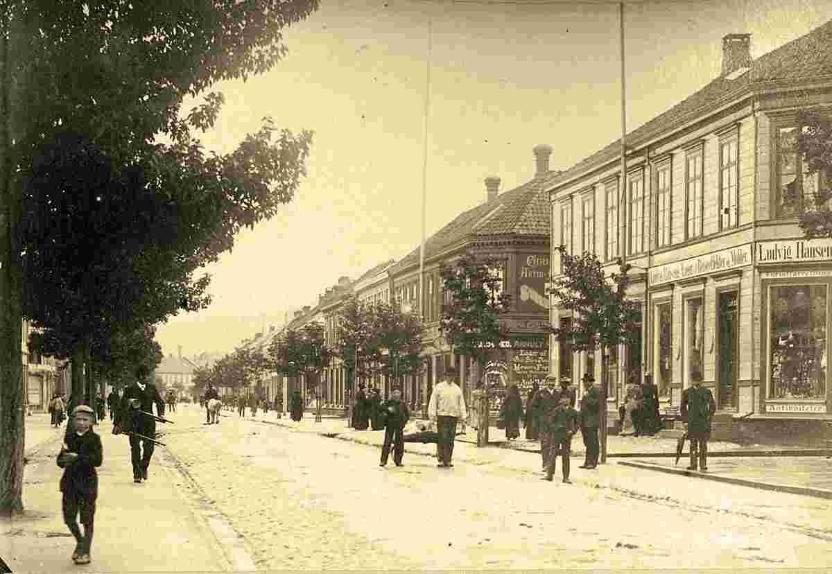 Trondheim. Strandveien, 1893