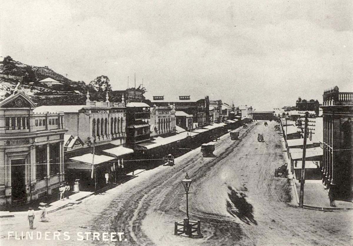 Townsville. Early photograph of Flinders Street, circa 1900