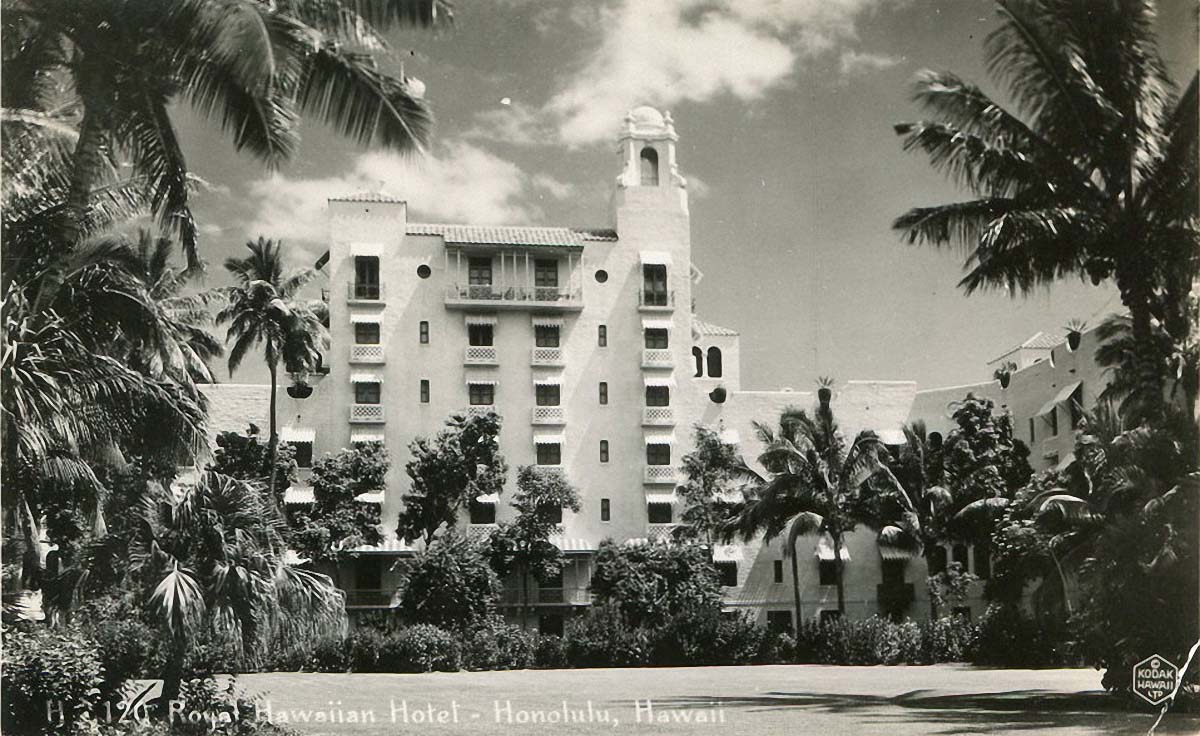 Honolulu. Hawaiian Royal Hotel