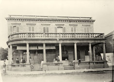 Honolulu. Old Post Office, Merchant & Bethel Streets, before 1884