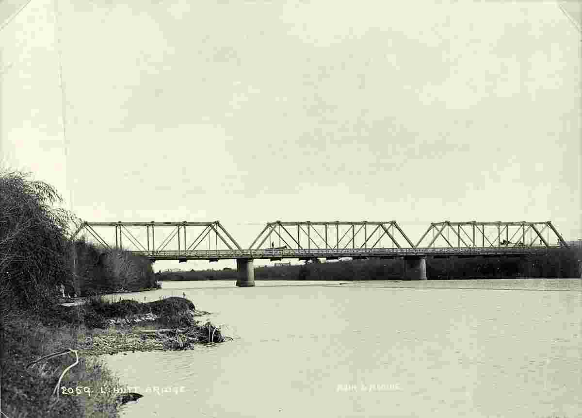 Lower Hutt. Lower Hutt Bridge