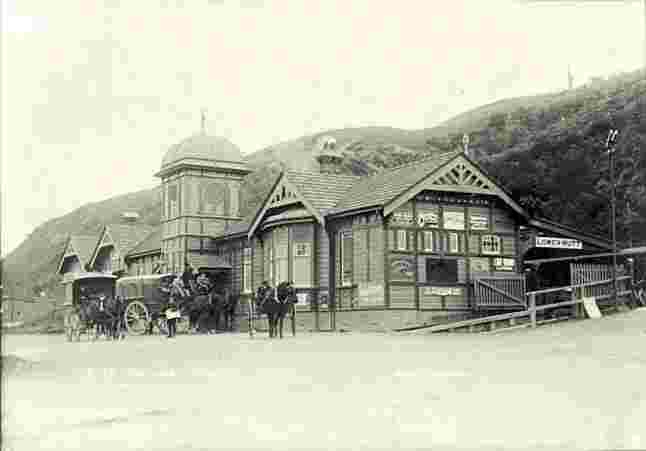 Lower Hutt. Railway station