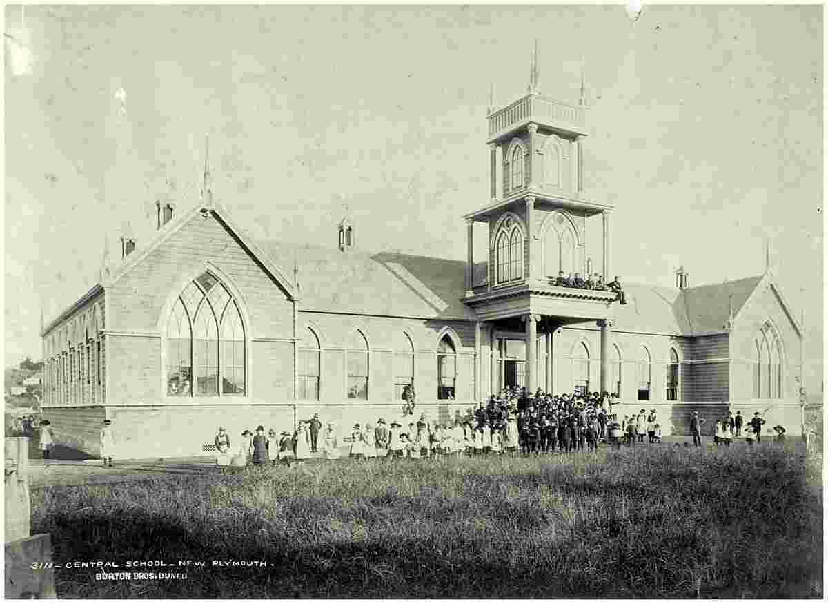 New Plymouth. Central School