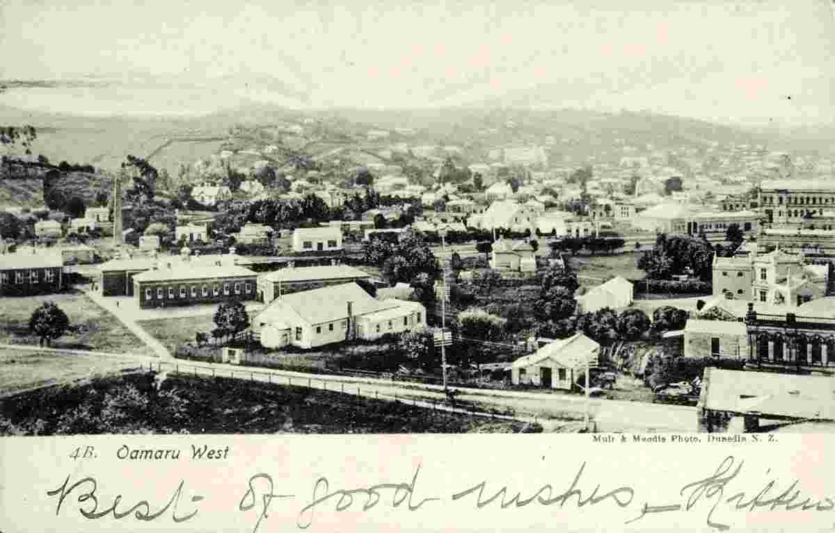 Oamaru. Panorama of the City with West, 1905