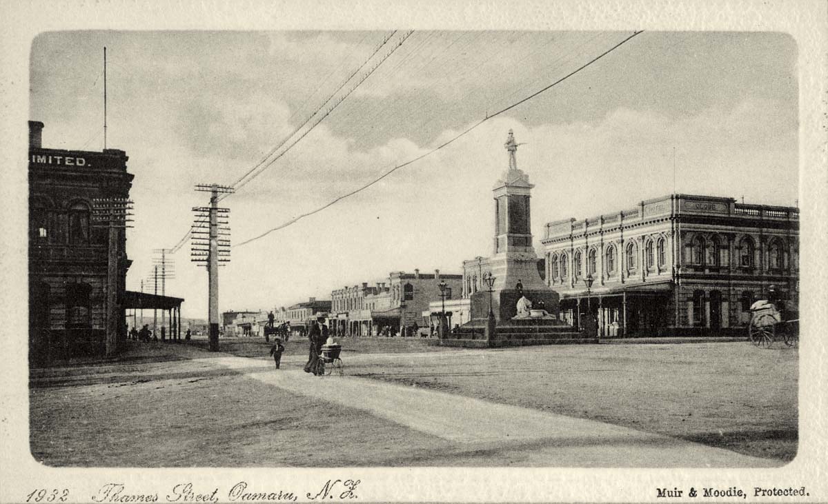 Oamaru. Thames Street, circa 1910
