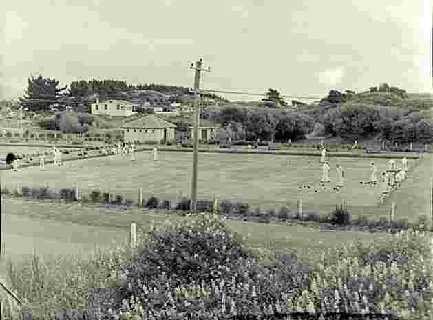 Paraparaumu. Bowling club, 1956