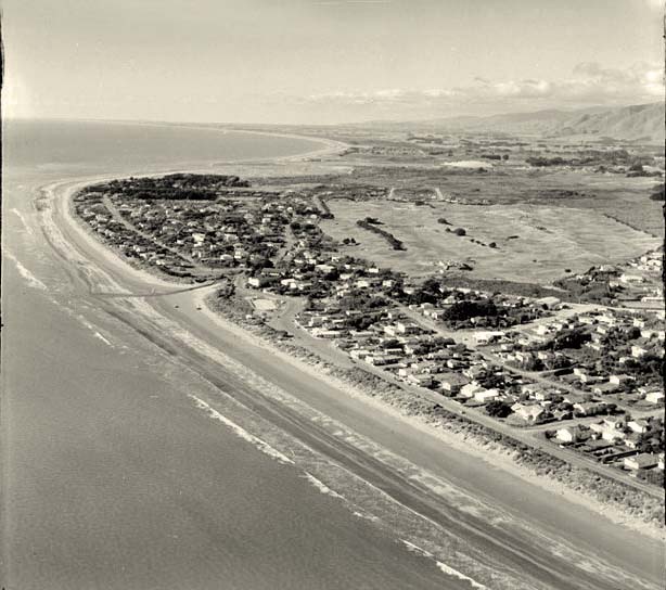 Paraparaumu Beach, 21 Mar 1956