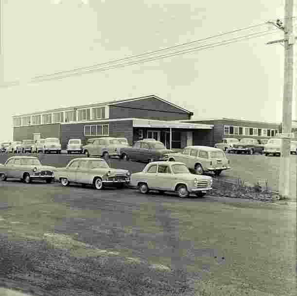 Paraparaumu. Tutanekai Street, 1959