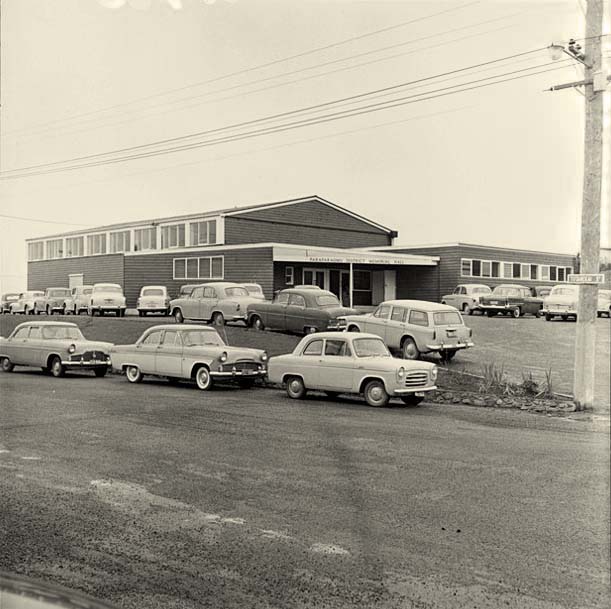 Paraparaumu. Tutanekai Street, 1959