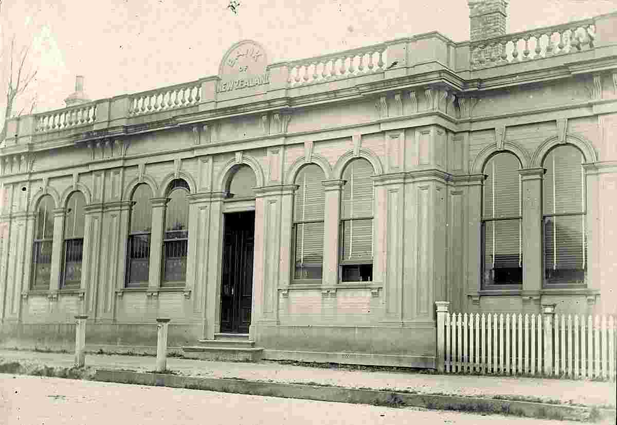 Tauranga. Bank of New Zealand, circa 1900