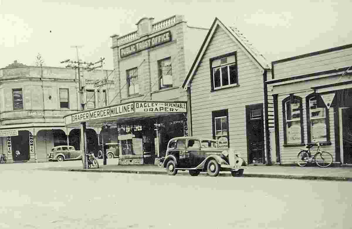 Tauranga. Corner of Willow and Spring Streets, circa 1940s