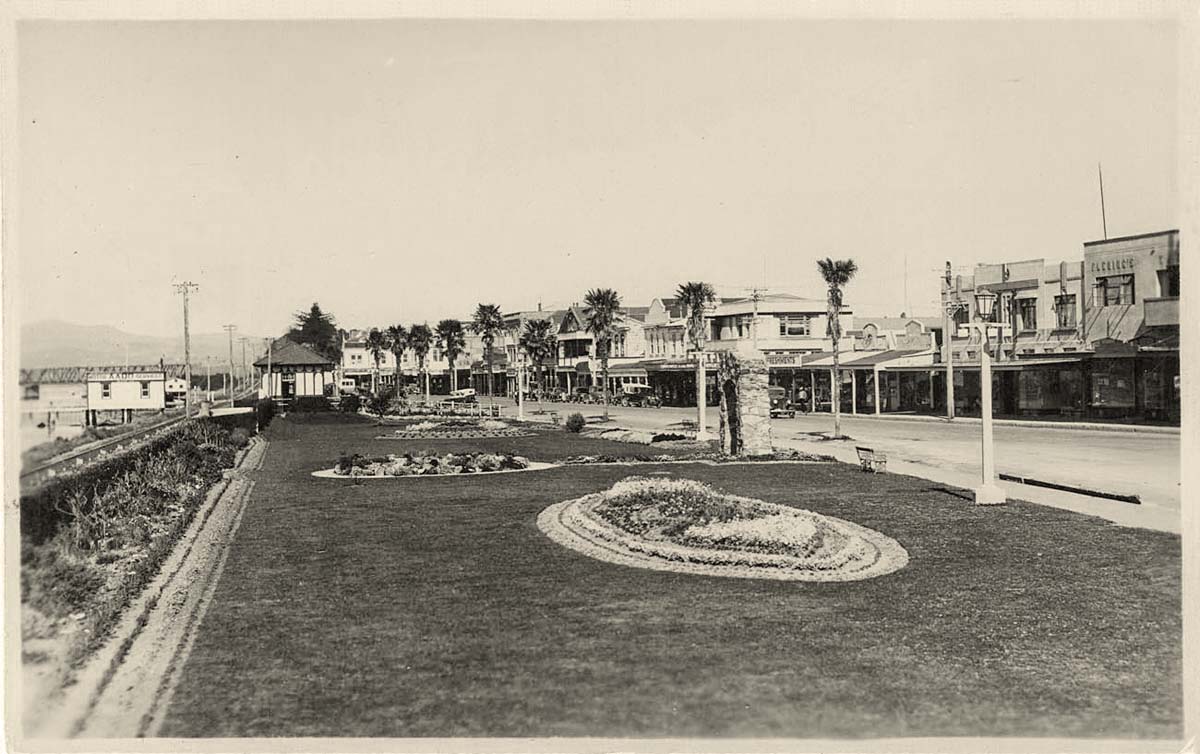 Tauranga. Herries Park, the Strand, circa 1930's