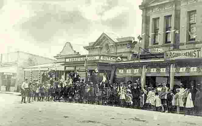 Upper Hutt. Celebrating Day the coronation of King George V, 1911