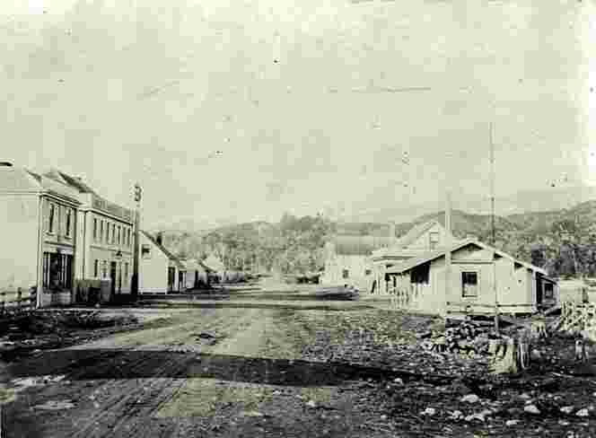 Upper Hutt. Looking north along Main Street, circa 1880